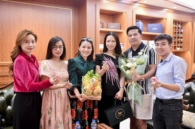 Ch&uacute;c CEO Ng&ocirc; Quang Long v&agrave; C&ocirc;ng ty Thời trang Adam Store ng&agrave;y c&agrave;ng ph&aacute;t triển bền vững v&agrave; thịnh vượng