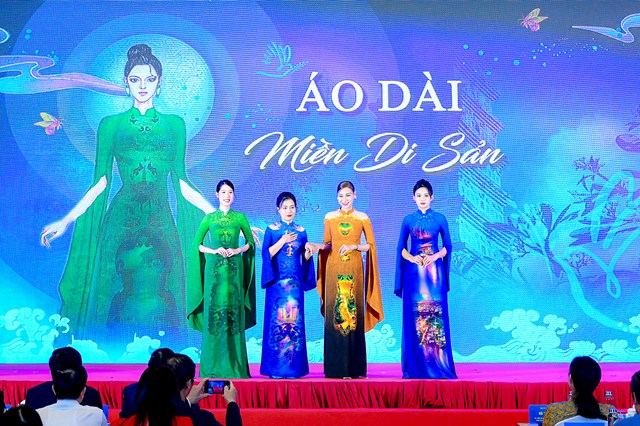 BST &ldquo;Miền di sản Vĩnh Ph&uacute;c y&ecirc;u thương&rdquo; của NTK V&acirc;n Anh Nguyễn