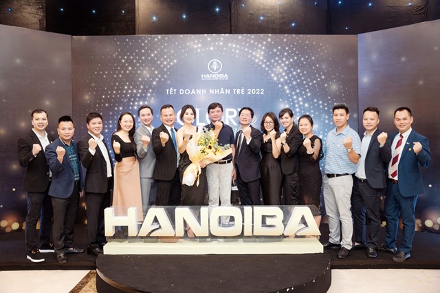 “Tết Doanh nh&#226;n trẻ 2022 - Glory Night”: Tỏa s&#225;ng bằng niềm tin v&#224; sức trẻ! - Ảnh 1
