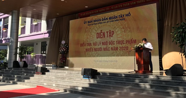 Quận T&#226;y Hồ: Diễn tập điều tra, xử l&#253; ngộ độc thực phẩm nhiều người mắc năm 2020 - Ảnh 1