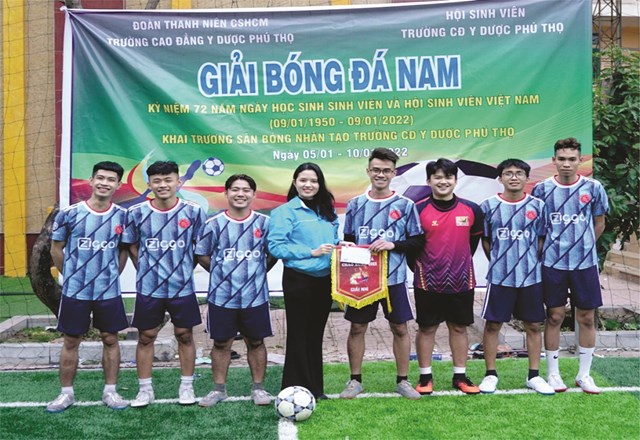 H&#224; Thanh H&#242;a - Chủ tịch HĐQT Trường Cao đẳng Y Dược Ph&#250; Thọ: “Nắm vững ph&#225;p l&#253; để ph&#225;t triển to&#224;n diện” - Ảnh 1