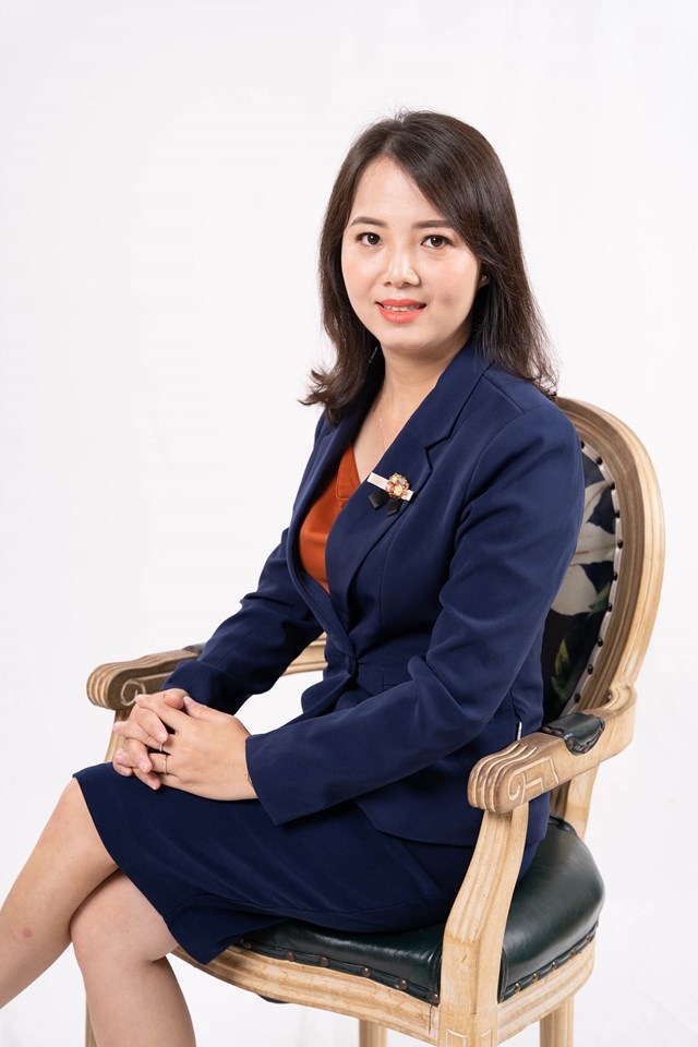 B&agrave;&nbsp;H&agrave; Thanh H&ograve;a - Chủ tịch HĐQT Trường Cao đẳng Y Dược Ph&uacute; Thọ