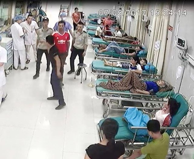 Giảm trừ bạo h&#224;nh tại c&#225;c cơ sở kh&#225;m chữa bệnh: Cần thiết ban h&#224;nh Luật An ninh y tế!  - Ảnh 1