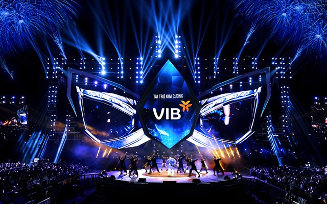 VIB h&#242;a nhịp c&#249;ng h&#224;ng chục ngh&#236;n kh&#225;n giả tại The Masked Singer Vietnam All-Star Concert 2023 - Ảnh 1