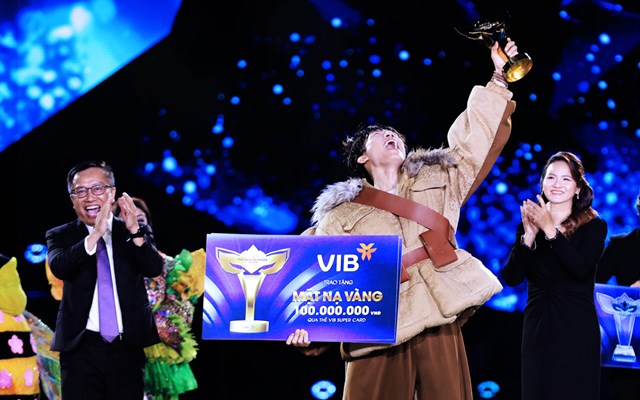 VIB h&#242;a nhịp c&#249;ng h&#224;ng chục ngh&#236;n kh&#225;n giả tại The Masked Singer Vietnam All-Star Concert 2023 - Ảnh 2