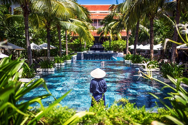 Bể bơi với c&ocirc;ng nghệ lọc muối hiện đại duy nhất tại Hội An