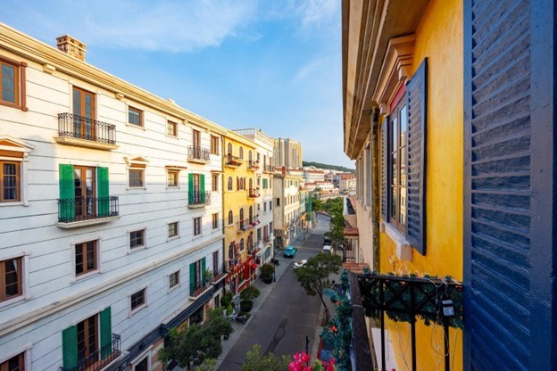 Nổi bật tr&ecirc;n Venice Stress, Venice Hotel l&agrave; kh&ocirc;ng gian để nghỉ dưỡng v&agrave; kh&aacute;m ph&aacute;&nbsp;