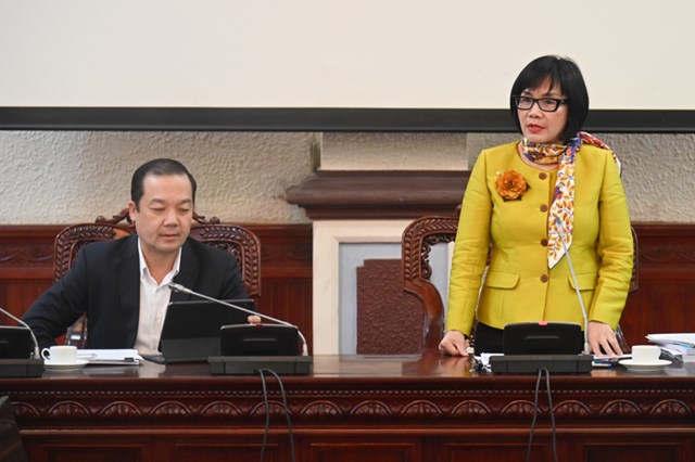 Thứ trưởng Đặng Ho&agrave;ng Oanh ph&aacute;t biểu tại phi&ecirc;n họp