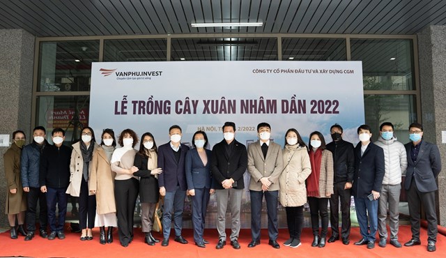 Ban l&atilde;nh đạo Văn Ph&uacute; - Invest tham gia Lễ trồng c&acirc;y xu&acirc;n Nh&acirc;m Dần 2022