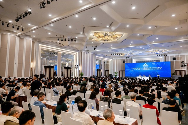 Đại hội c&oacute; dự tham dự của hơn 1000 cổ đ&ocirc;ng