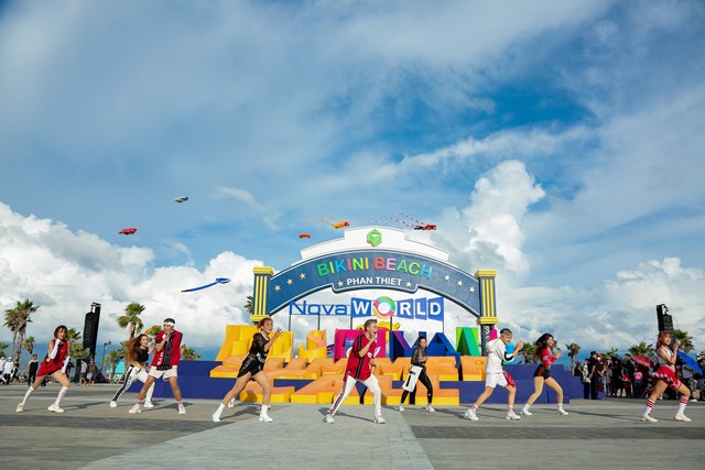 Chuỗi hoạt động h&#232; s&#244;i động tại NovaWorld Festival  - Ảnh 6