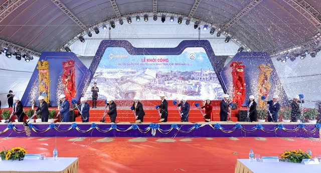 Lễ khởi c&ocirc;ng Quần thể khu du lịch sinh th&aacute;i, c&aacute;p treo Mẫu Sơn.