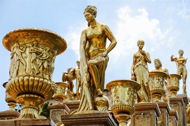Th&aacute;c Thần Mặt trời tại Sun World Ba Na Hills.