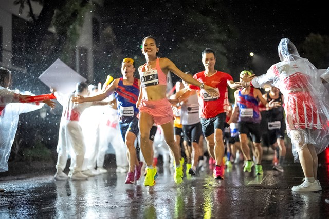 Giải Marathon Quốc tế H&#224; Nội Techcombank M&#249;a thứ 4: Kết nối di sản Thủ đ&#244;, sức mạnh cộng đồng v&#224; kh&#225;t vọng vượt trội v&#236; một ‘Việt Nam mới’ - Ảnh 2