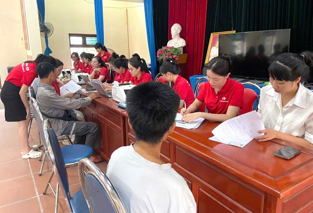 Techcombank gia tăng trải nghiệm, đồng h&#224;nh c&#249;ng ch&#237;nh quyền v&#224; người d&#226;n giải ph&#243;ng mặt bằng - Ảnh 1