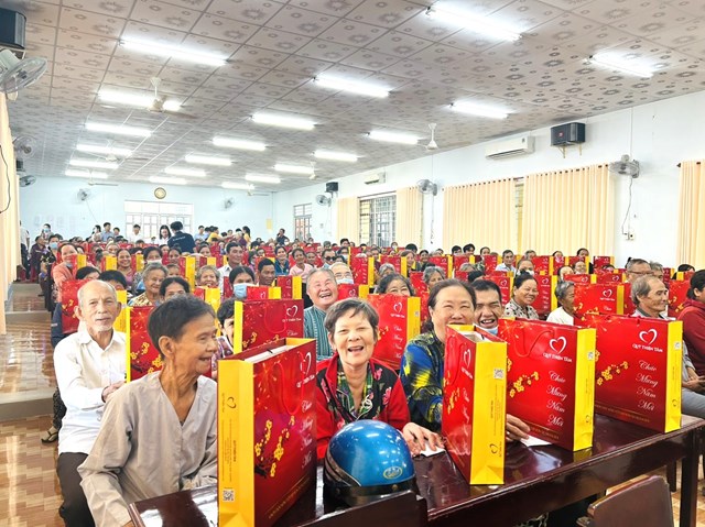 Quỹ Thiện T&#226;m đ&#243;n nhận hu&#226;n Hu&#226;n chương Lao động hạng Nhất của Chủ tịch nước - Ảnh 2