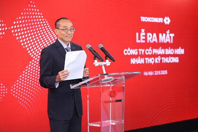 &Ocirc;ng Chung B&aacute; Phương, Tổng Gi&aacute;m đốc Techcom Life