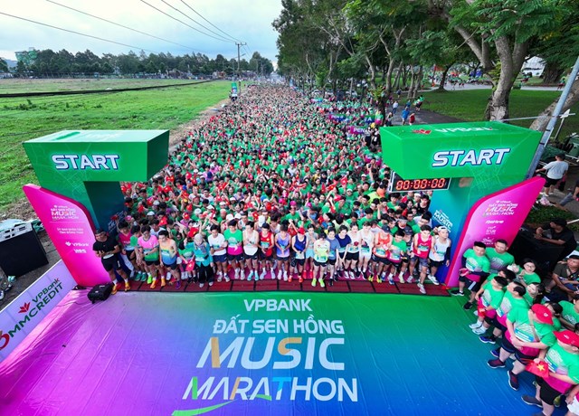 12.000 runner về đ&#237;ch, VPBank Đất Sen Hồng Music Marathon 2025 kết th&#250;c ấn tượng - Ảnh 1