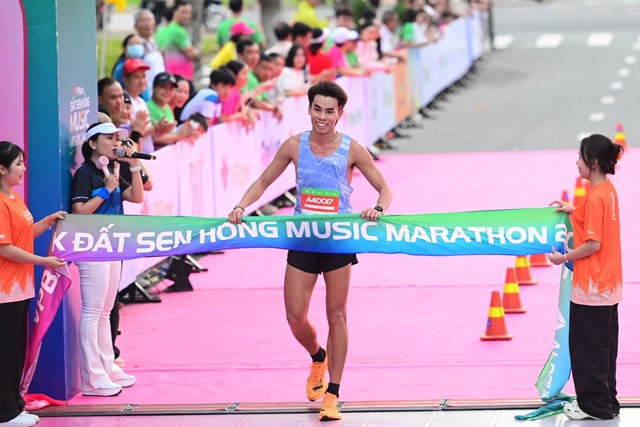 12.000 runner về đ&#237;ch, VPBank Đất Sen Hồng Music Marathon 2025 kết th&#250;c ấn tượng - Ảnh 3