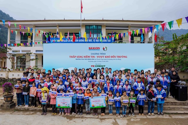 Chương tr&igrave;nh "S&aacute;t c&aacute;nh c&ugrave;ng cộng đồng hiện thực h&oacute;a ước mơ" năm 2024 do FE CREDIT thực hiện. Ảnh: FE CREDIT &nbsp;