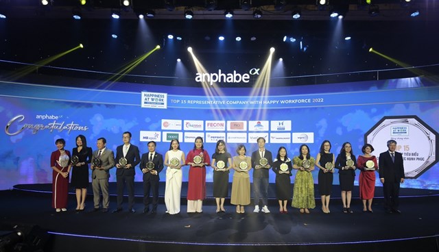 &ldquo;Top 15 Doanh nghiệp ti&ecirc;u biểu c&oacute; nguồn nh&acirc;n lực hạnh ph&uacute;c 2022&rdquo; được vinh danh