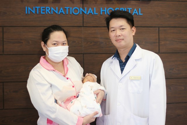 Gần 40 ng&#224;y nỗ lực hồi sinh sự sống b&#233; trai sinh non chỉ nặng hơn 1kg tại Vinmec Ph&#250; Quốc - Ảnh 3