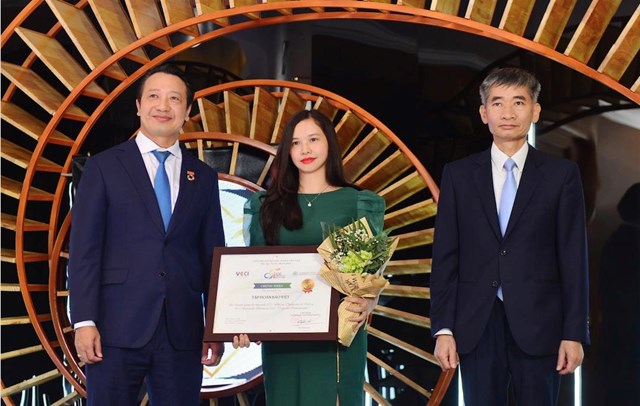 Tập đo&agrave;n Bảo Việt l&agrave; 1 trong số &iacute;t c&aacute;c doanh nghiệp được vinh danh TOP 10 doan nghiệp Bền vững Việt Nam trong 5 năm liền