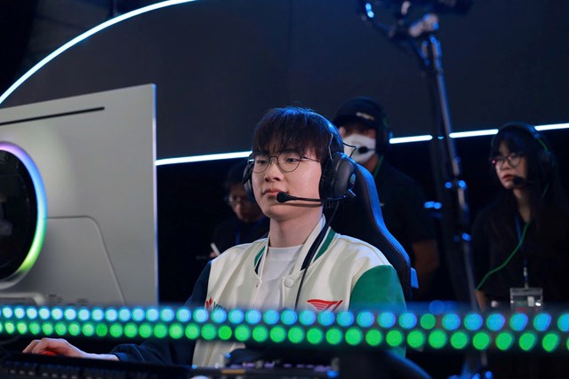 1,3 triệu người đồng thời xem Faker T1 thi đấu tại Việt Nam - Ảnh 4