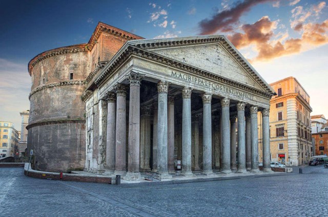 Đền Pantheon l&agrave; một trong những c&ocirc;ng tr&igrave;nh kiến tr&uacute;c lớn nhất thời cổ đại