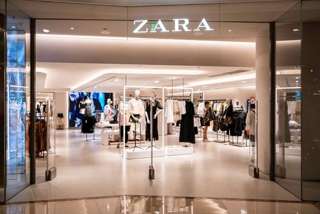 Zara c&oacute; khoảng 2.250 cửa h&agrave;ng tr&ecirc;n to&agrave;n cầu