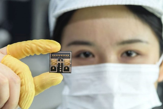 Một vi mạch tự động sản xuất tại Trung Quốc. Ảnh:&nbsp;Business Insider