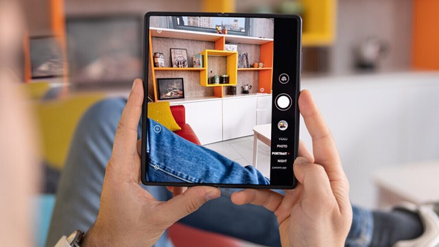 Đứng thứ 3 trong danh s&aacute;ch l&agrave; mẫu điện thoại Mate X2 của Huawei