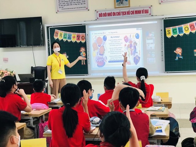 Niềm vui h&#226;n hoan được trở lại trường của học sinh Tr&#224;ng An - Ảnh 15