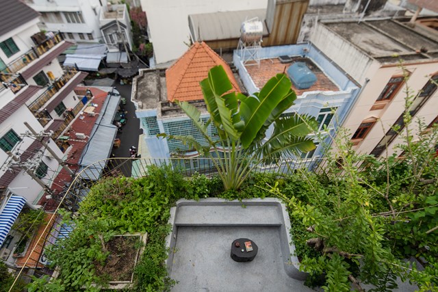 Tầng thượng với view tho&aacute;ng rộng, đem đến sự thoải m&aacute;i, thư gi&atilde;n cho gia chủ.