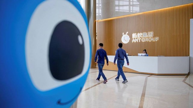 Ant Group của tỷ ph&uacute; Jack Ma tăng vốn đăng k&yacute; l&ecirc;n 5,4 tỷ USD do ch&iacute;nh phủ y&ecirc;u cầu t&aacute;i cơ cấu.
