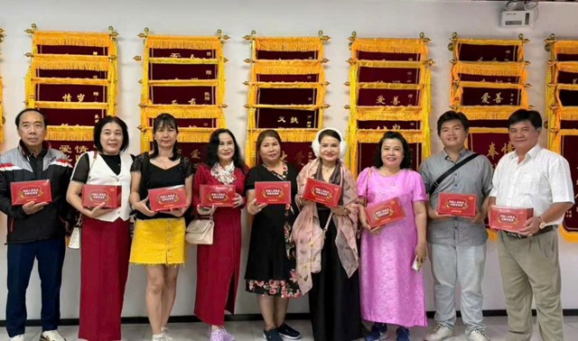 Chuyến tham quan Hồ Nam - Trung Quốc (Trụ sở C&ocirc;ng ty SDOY) của kh&aacute;ch h&agrave;ng TridgeNTC Việt Nam