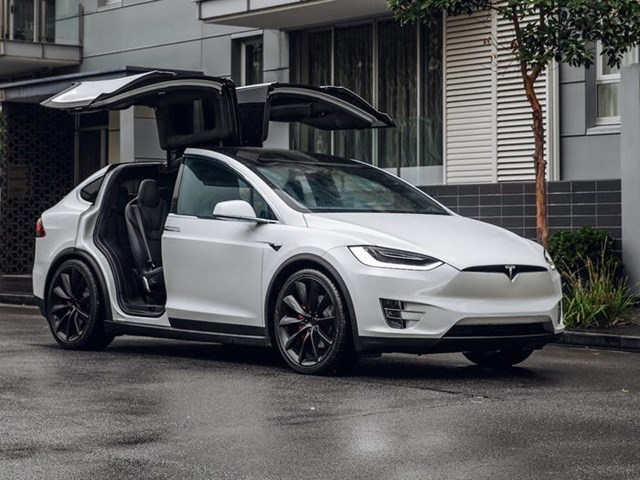 Ngoại trừ Tesla, pin đang l&agrave; vấn đề lớn với nhiều h&atilde;ng sản xuất &ocirc; t&ocirc; điện kh&aacute;c tại Mỹ.