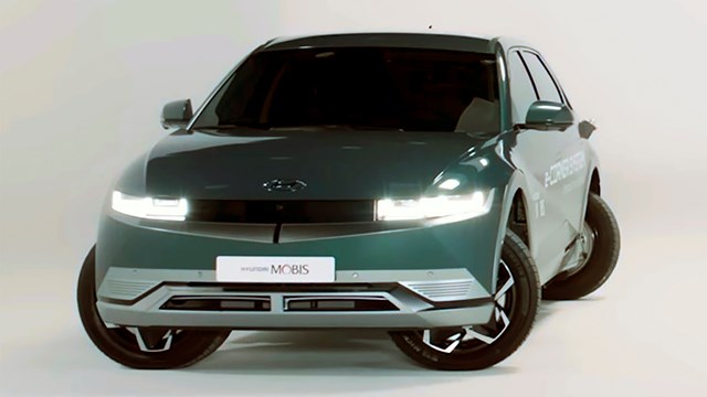 Hyundai ph&#225;t triển c&#244;ng nghệ gi&#250;p xe c&#243; thể đi ngang - Ảnh 1