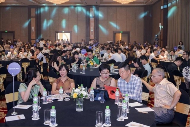 Nhiều đại l&yacute; lu&ocirc;n duy tr&igrave; được lực lượng sale BĐS h&ugrave;ng hậu bất chấp biến động thị trường trước đ&oacute;