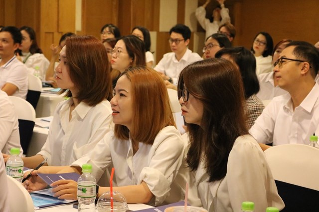 FE CREDIT triển khai đ&#224;o tạo n&#226;ng cao chất lượng đội ngũ dịch vụ kh&#225;ch h&#224;ng - Ảnh 1