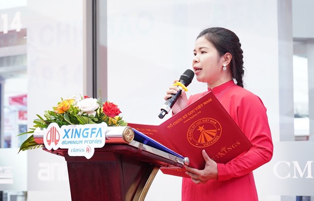 B&agrave; Nguyễn Thị Quỳnh Ngọc - Tổng thư k&yacute; Vietkings c&ocirc;ng bố quyết định