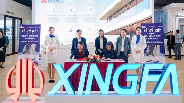 Đại diện c&aacute;c đơn vị k&yacute; kết đại l&yacute; Đối t&aacute;c sản xuất chiến lược Xingfa hệ Class A