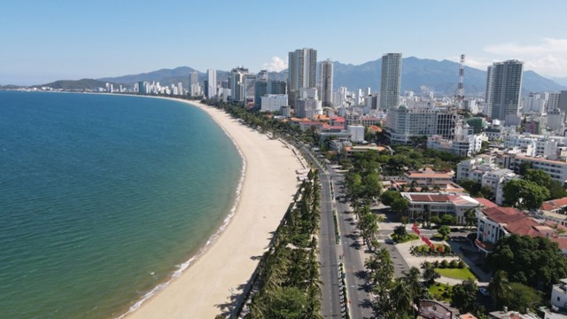 Bờ biển Nha Trang với quy hoạch sẽ trở th&agrave;nh dải c&ocirc;ng vi&ecirc;n, trung t&acirc;m giải tr&iacute;, dịch vụ phục vụ cộng đồng.