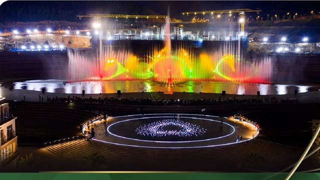 “&#212;ng tr&#249;m” của những show diễn nước v&#224; &#225;nh s&#225;ng lớn nhất thế giới: Đến MerryLand Quy Nhơn sẽ thấy những điều chưa từng c&#243; ở Việt Nam - Ảnh 2