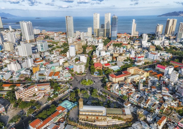 Nha Trang lọt v&agrave;o danh s&aacute;ch 4 th&agrave;nh phố đ&aacute;ng sống nhất Việt Nam (Ảnh: Trần Anh Khoa).