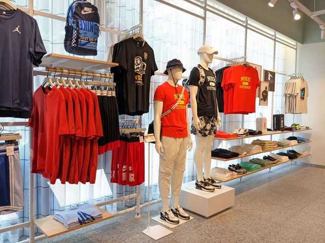 Kh&ocirc;ng gian mua sắm mới của Nike c&ograve;n l&agrave; &ldquo;ng&ocirc;i nh&agrave;&rdquo;cho c&aacute;c bạn trẻ y&ecirc;u th&iacute;ch thời trang