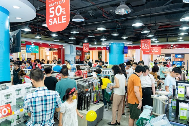 Lock&amp;Lock tung ra chương tr&igrave;nh sale độc quyền với mức ưu đ&atilde;i giảm gi&aacute; 50% to&agrave;n bộ sản phẩm chỉ c&oacute; tại Vincom Mega Mall Royal City
