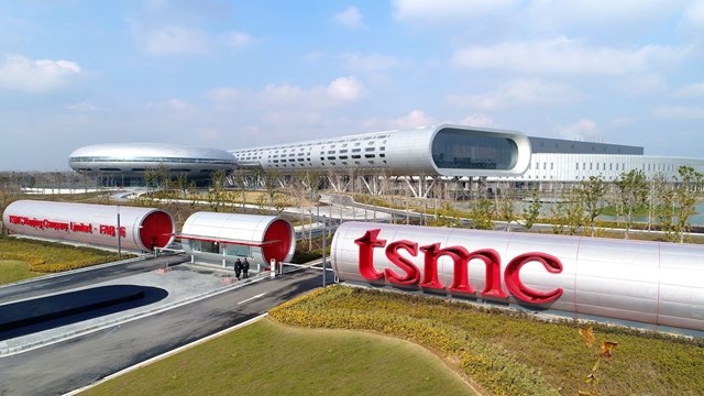 Nh&#224; m&#225;y TSMC tại Mỹ gặp kh&#243; do kh&#244;ng tuyển được nh&#226;n sự đủ tr&#236;nh độ - Ảnh 1