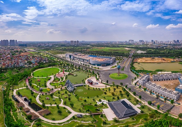Vinhomes Smart City tọa lạc tại vị tr&iacute; v&agrave;ng, giao thoa của c&aacute;c tuyến đường trọng điểm từ đường bộ đến metro, mang tới gi&aacute; trị to lớn trong việc di chuyển của cư d&acirc;n.