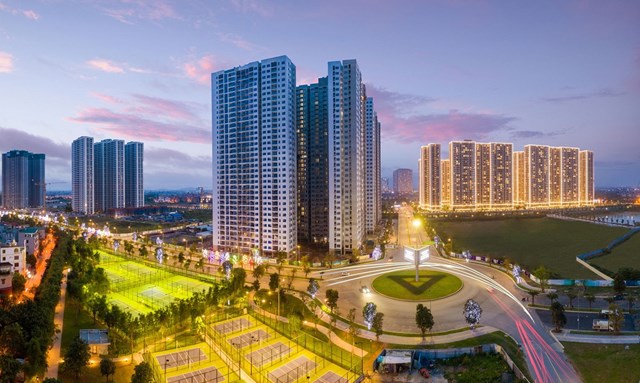 Trung t&acirc;m mới ph&iacute;a T&acirc;y H&agrave; Nội với cơ sở hạ tầng đồng bộ, tiện &iacute;ch đầy đủ đang g&oacute;p phần th&uacute;c đẩy l&agrave;n s&oacute;ng di d&acirc;n từ khu vực trung t&acirc;m cũ chật chội.